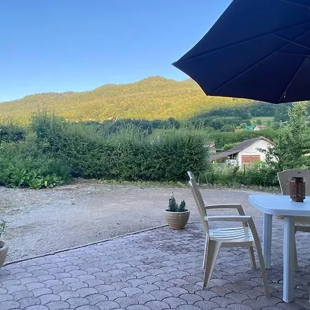 Ferienwohnung Au Calme Avec Vue Magnifique A Saint Maximin Exterior foto