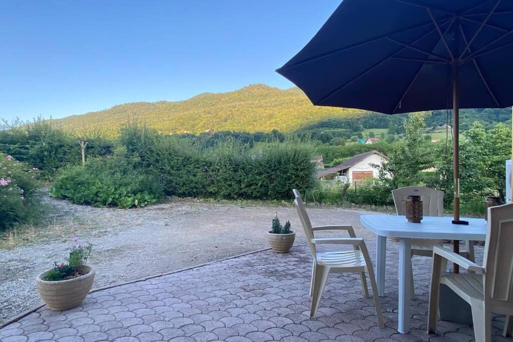 Au Calme Avec Vue Magnifique A Maximin Apartment